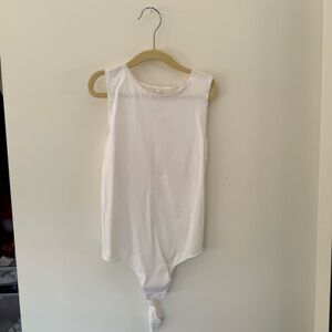 Aritzia babaton white bodysuit